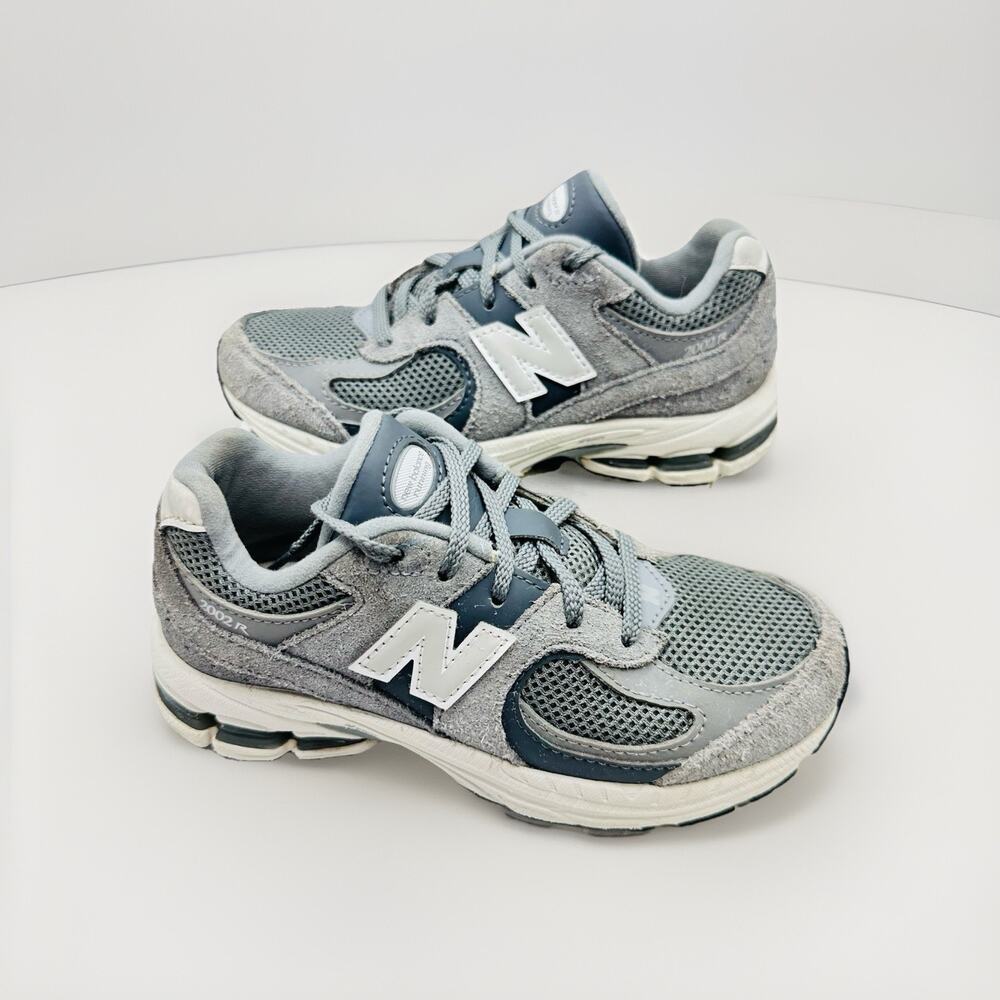 New Balance 2002R 'Steel Lead' Gray (PC2002ST) Youth Kids Shoe | Size 1 US